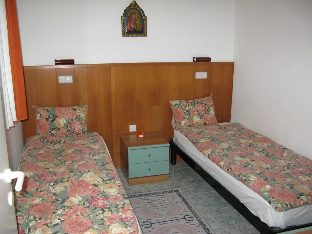 Seaview Aparthotel Néa Poteídaia Rom bilde
