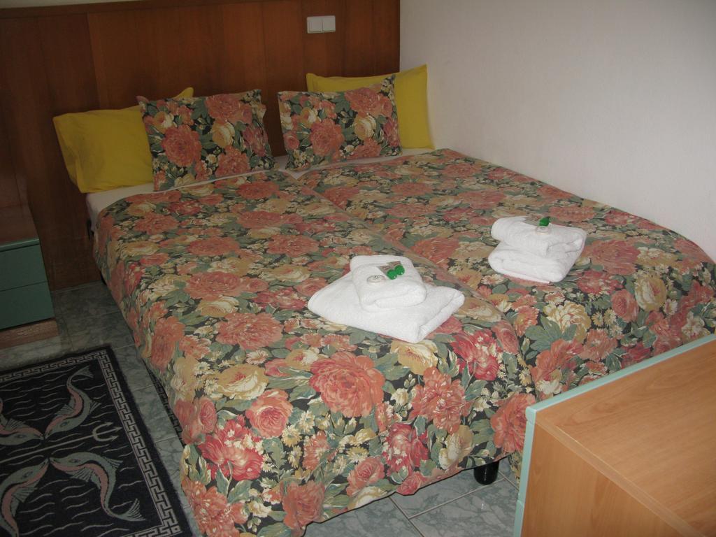 Seaview Aparthotel Néa Poteídaia Rom bilde